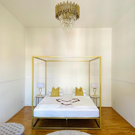 Apstay City Center Deluxe ǀ Free Parking ǀ Self Check-In Graz Exterior foto